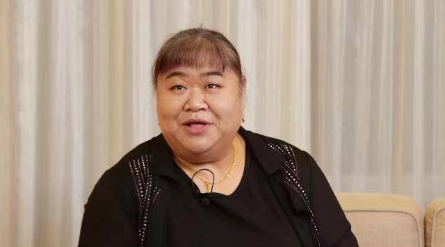 举重冠军唐功红:为第100金舍命一搏,断送职业生涯,如今过得如何_训练