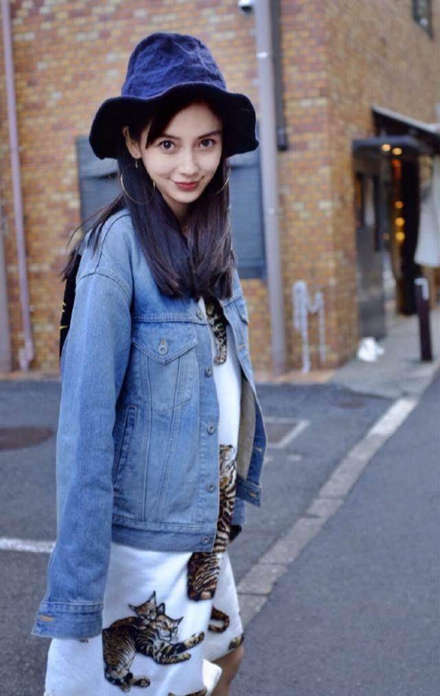 辣妈baby贡献时尚经,五五分身材妹子的福音_元素_高领_毛衣