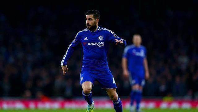 曾是最接近中场大师的人,却因一错误决定,今逐渐沦为常人_巴萨_小法