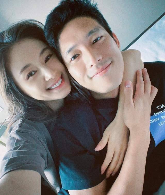 王子文偷拍男友下厨,吴永恩亲手为她做饭魅力十足_andrew_姿势_肌肉