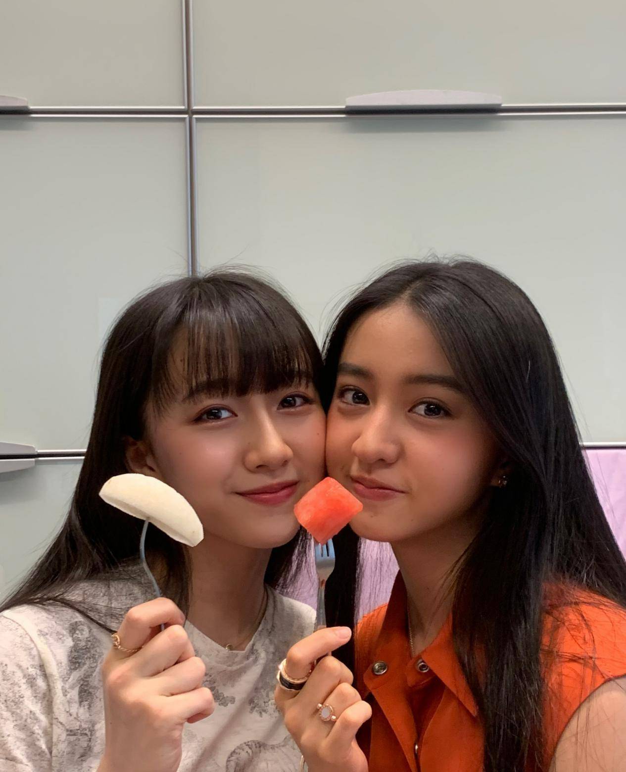 木村光希姐妹一起健身,都是细腰长腿,果然自律的人身材都超赞的_姿势