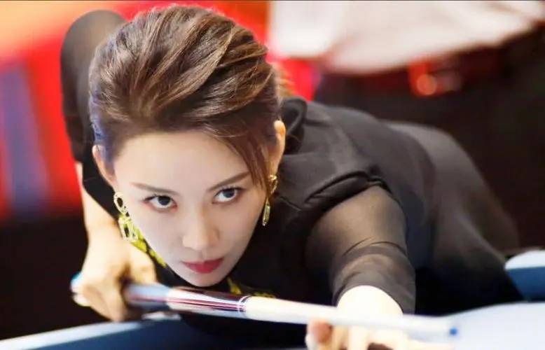 中国九球天后潘晓婷,独特的魅力,成为了无数人心目中的女神.