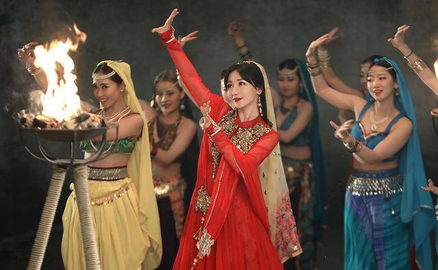 柳岩肚皮舞跳出独特的异域魔力_舞姿_中东_舞蹈