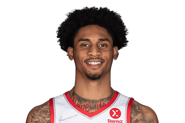 基恩-约翰逊(keane johnson)是一位年轻有为的球员_赛季_进步_挑战