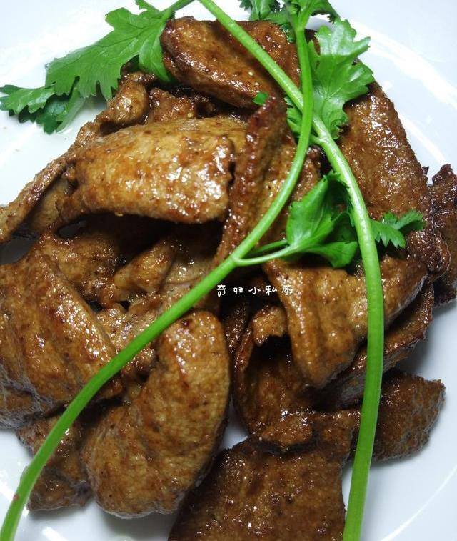 炸猪肝这样做,鲜香,清甜,口感超级嫩,又简单_备用_水分_食材