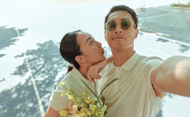 杨祐宁和melinda交往了三年,据爆料说melinda是周兴哲前女友,在某护肤