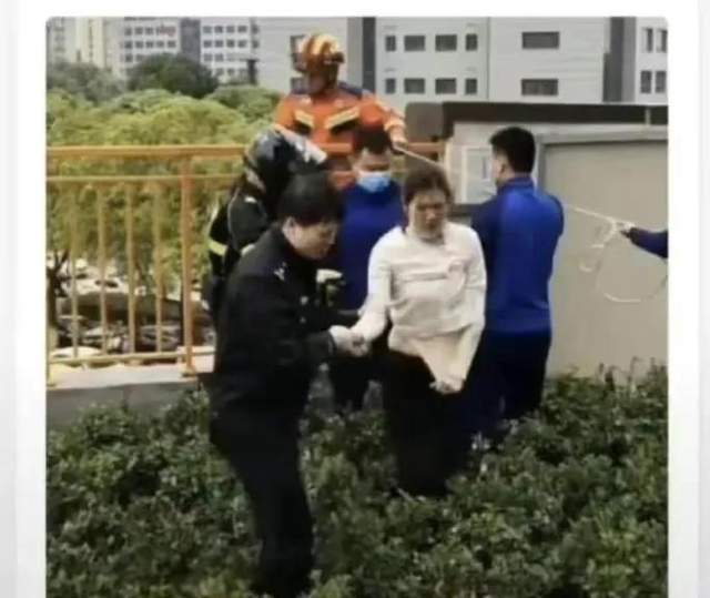 警方通报“3岁女童被猥亵不予立案”,单亲妈妈无处申冤反被起诉