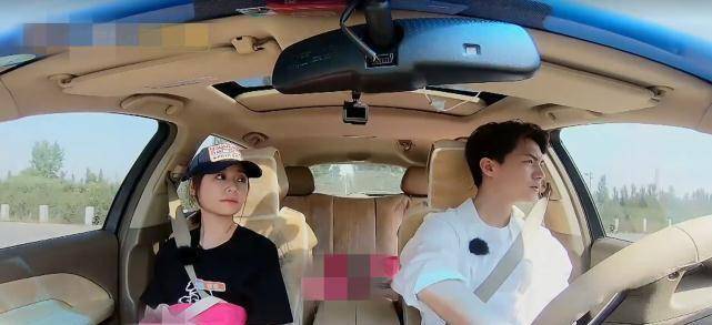 马天宇抱住林心如不撒手,图3忍了,图4忍不了,网友:手拿开!