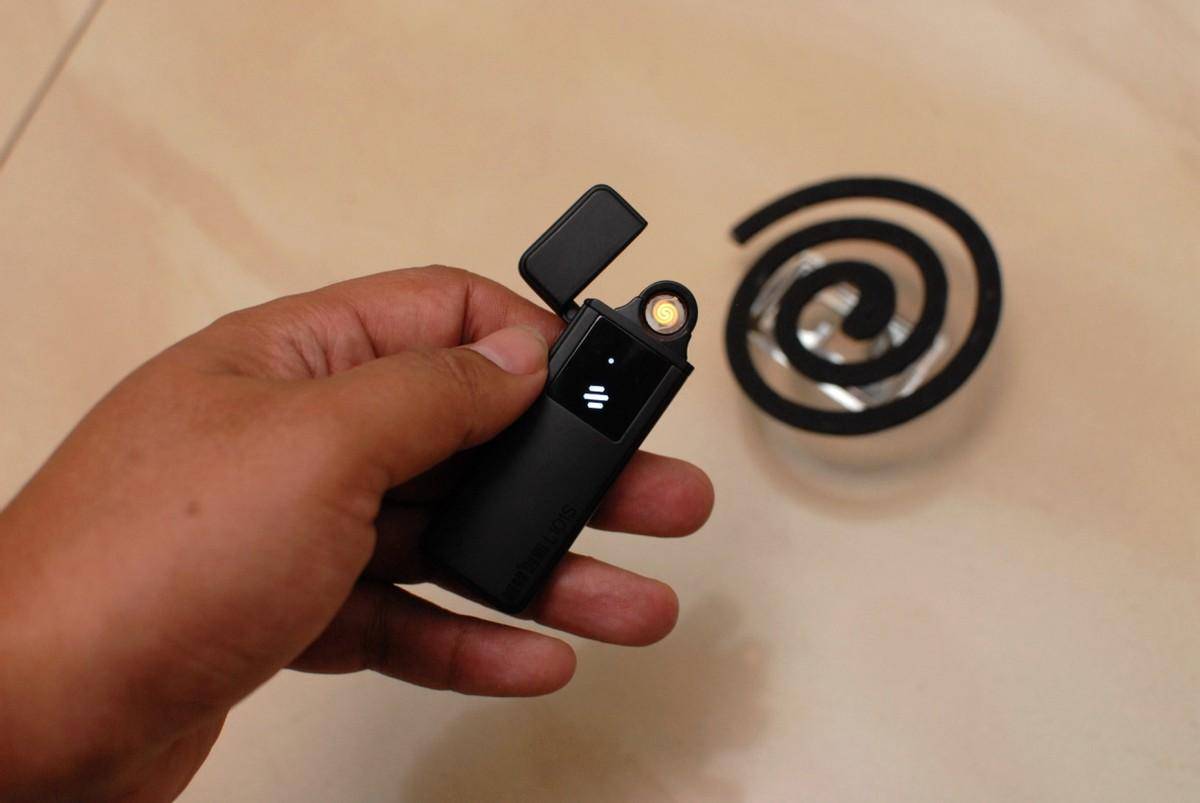 不管你抽不抽烟,这款超薄可换丝充电打火机必须得有