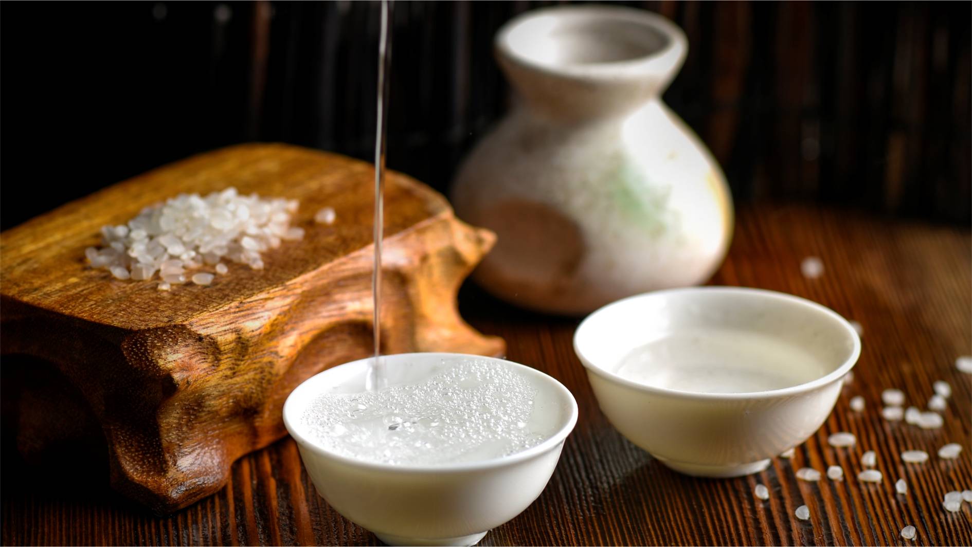 不问春秋花月,只品云淡风轻一杯酒_弱碱_文化_传统