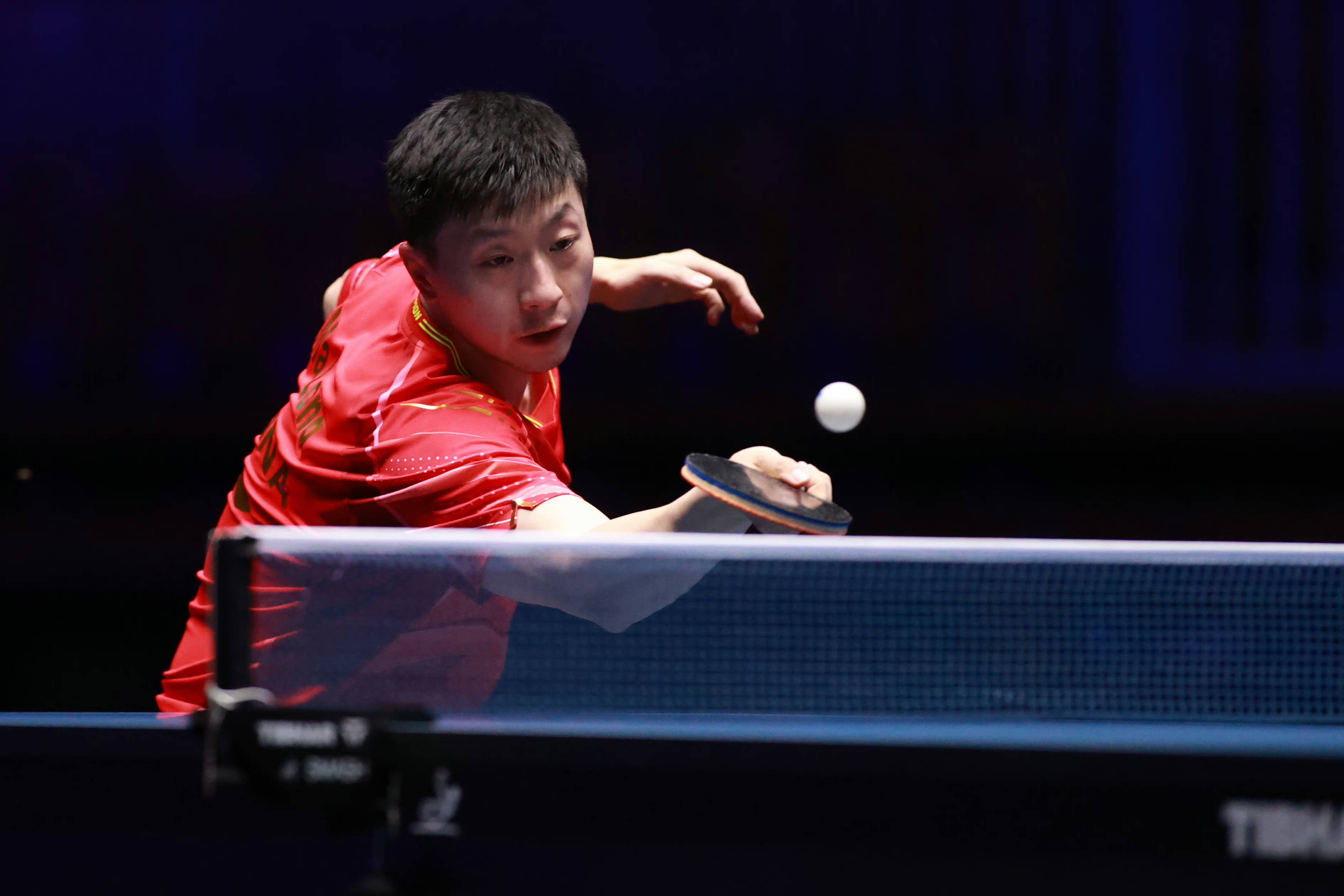 中国乒乓球队在前不久进行的世界乒乓球锦标赛上大获成功,我们参加了