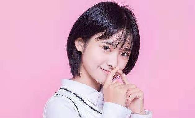 没有对比就没有伤害,沈月提名"新晋辣眼女星",竭力衬托别人_吴昕_话题