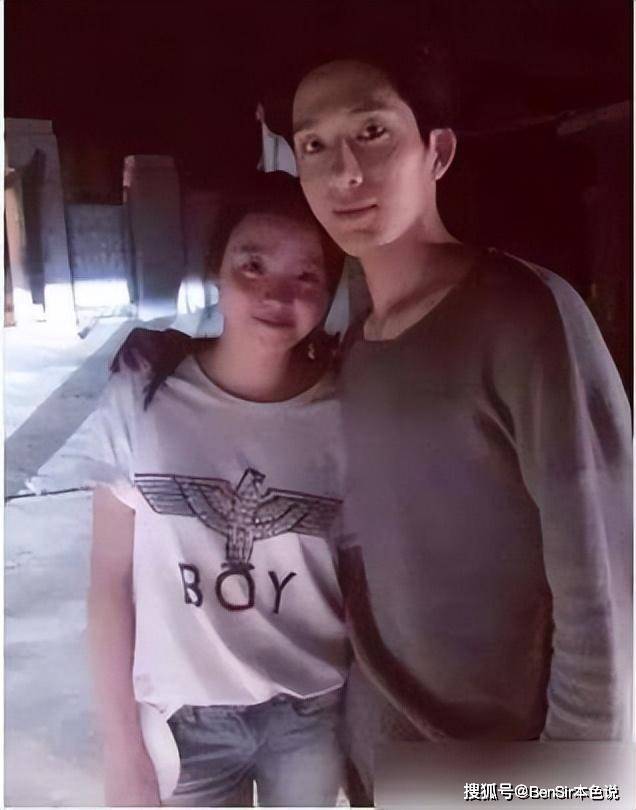 后来她又喜欢上井柏然,王中磊直接让井柏然来陪女儿过生日.