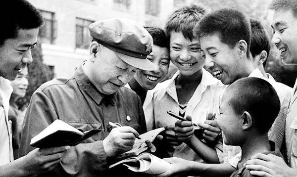 1964年,新疆青年写信指出钱学森论文存在错误,钱学森如何回应?