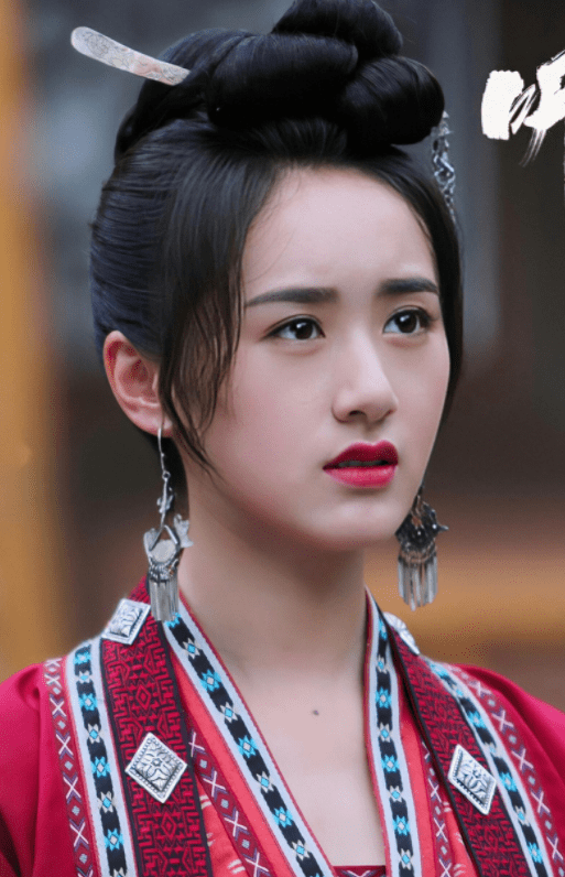 袁冰妍新剧开机,被指截胡祝绪丹,她崩溃发文"毁灭吧"被误解_公司_后续