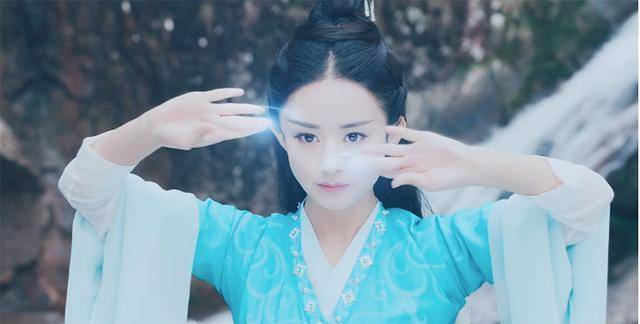 但是《诛仙》是一部古装剧,所以孟美岐的面孔会让人有点出戏.