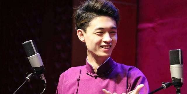 秦霄贤的成长:舞台上他装得多"傻",私下里就有多精明_郭德纲_张云雷