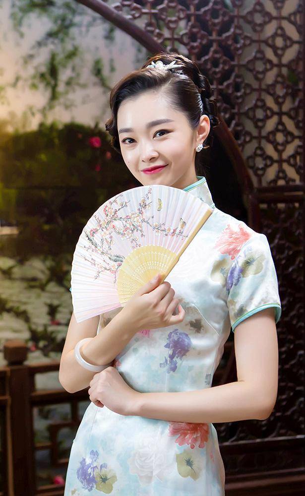 跟郭麒麟演一次夫妻,就爆红全国了_宋轶_合作_旗袍