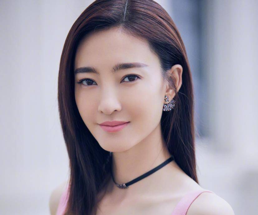 幸好后来好友为她澄清,称王丽坤并不知道诈骗,只是被丈夫骗了,口耳相