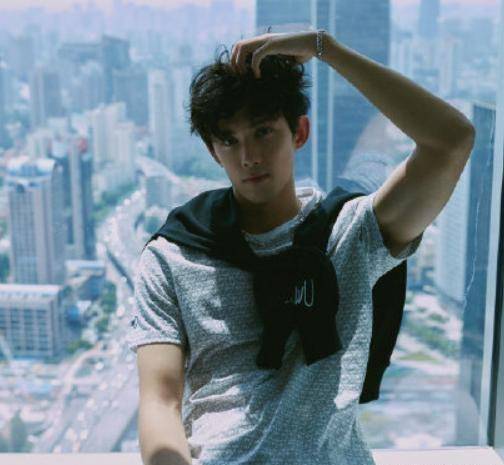 小八卦,吴磊,鞠婧祎,阿娇,徐振轩,王承渲_公司_团队_热度