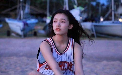 校园霸凌应该是我们每一个人都去制止的.