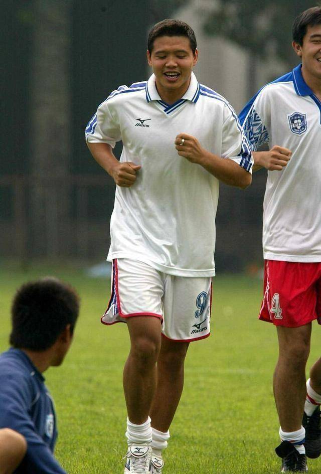 张恩华中国足球一个时代的见证者_时候_世界杯_大连