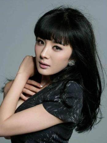 离开杨幂工作室的她能否如愿大火_肖雨雨_发展_迪丽热巴