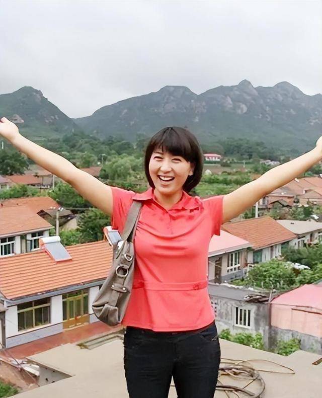 闫学晶:拍戏的时候意外怀孕,继女劝她别生,儿子:和马叔叔商量_林越