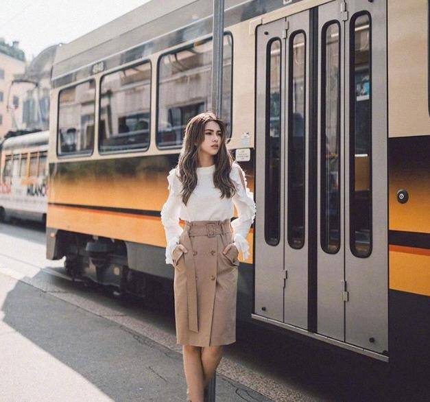 两个孩子的昆凌,仍旧美得似少女,才发现这样穿减龄又百搭,学习_周杰伦