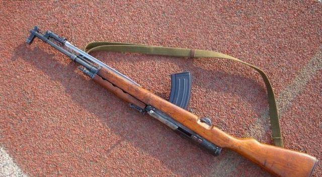 1953年完成定型,所以被命名为1963年式7.62毫米自动步枪,简称63式.