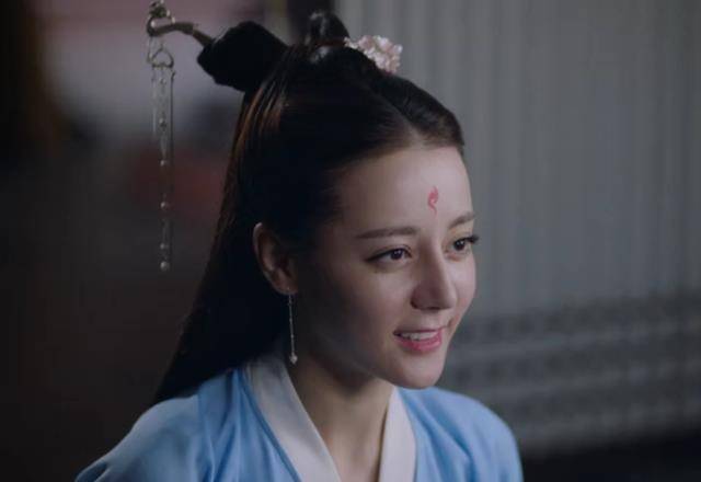 「创作开运礼」枕上书:第13集未播先火,只因帝君小九公开秀恩爱_经历