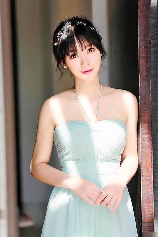 有人说包贝尔婚礼后她得罪那么多人所以被封_资本_资源_人缘