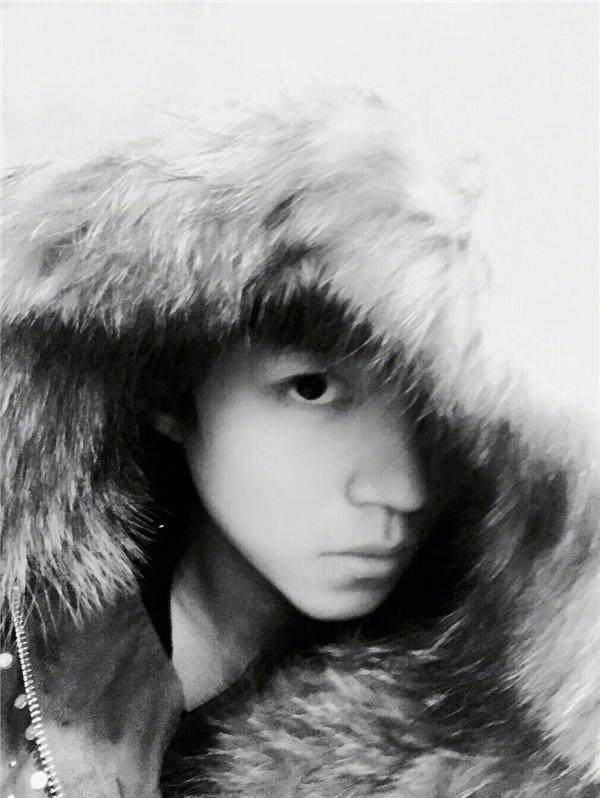 tfboys王俊凯的半张脸,哪一半撩到了你?_自拍_半边_双美