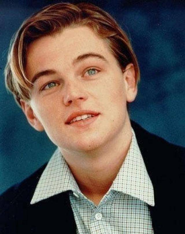 43岁莱昂纳多和20岁女友海边约会,小一岁准岳母全程盯紧_妈妈_卡米拉