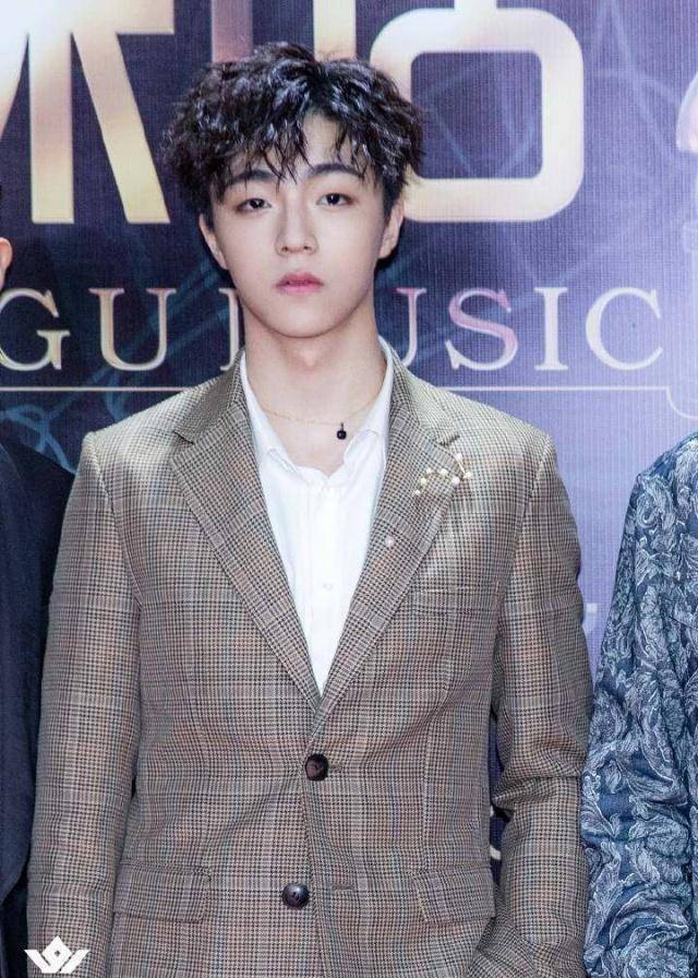 ninepercent跨年不合体,tfboys成年首合体粉丝盼演唱《heart》_卫视