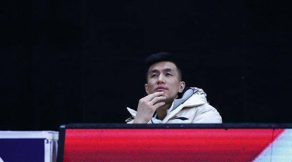 cba焦点大战激烈!单节23次犯规,吴前携小将遭突发伤病_比赛_浙江_内线