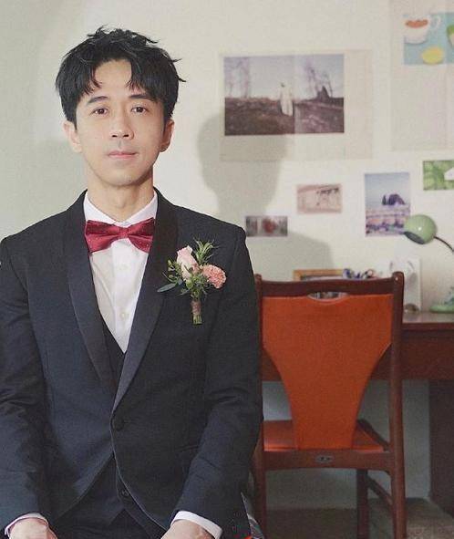 20岁的身材,谈了5个女友的他把自己活成了童话_张光良_少年_工作