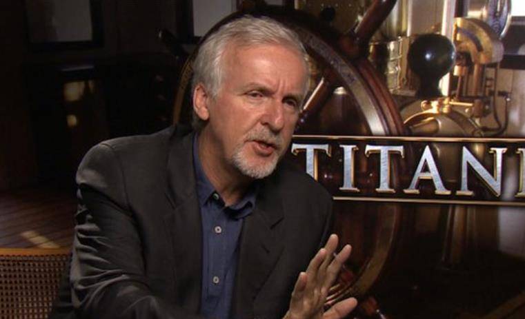 在这6个人当中,肯特对坎迪追求最为热烈,坎迪最喜欢休伍伦,而休伍伦