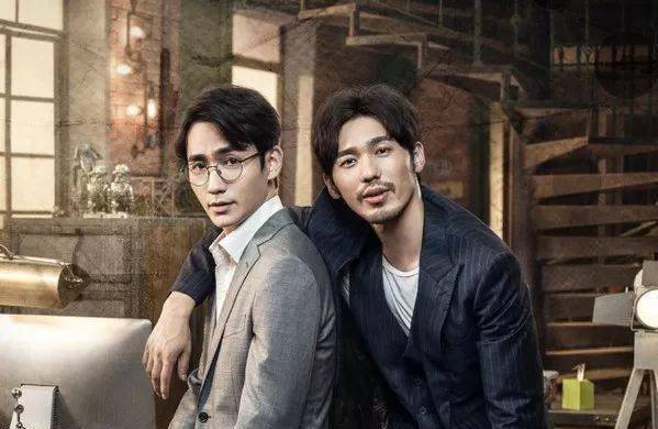 曾嫌弃朱一龙,现见对方爆红就立马蹭热度,于正这吃相也太难看了_白宇