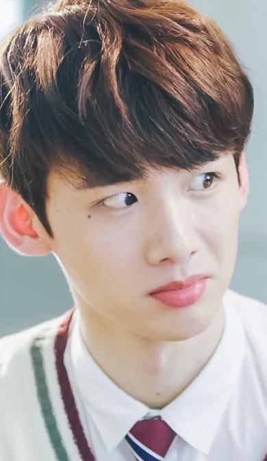 穿衣显瘦,脱衣有肉的白敬亭,腰围竟然只有59!_陆之昂_颜末_嘉宾