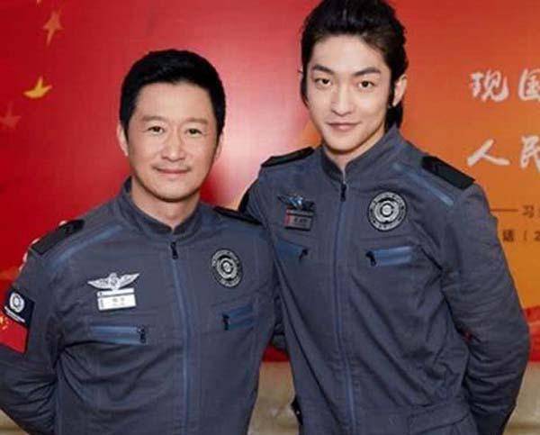 刚走红就"糊"的明星,胡一天,pgone上榜,他才火了