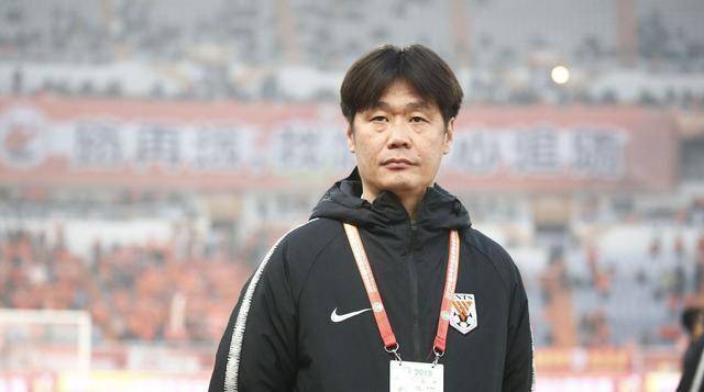 独家:李霄鹏签约国足主帅的一些事_比赛_中国足协_李铁