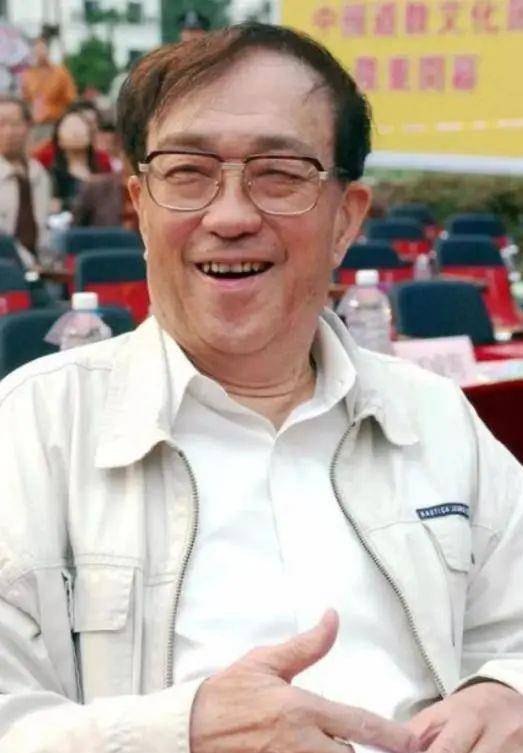 随后的几年里,他们相继迎来了四个孩子:谢飞,谢羽,谢衍和谢毅.