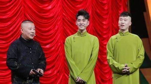 郭德纲为张云雷做规划,告诉他该怎么走,既是师徒又是父子_师父_关系