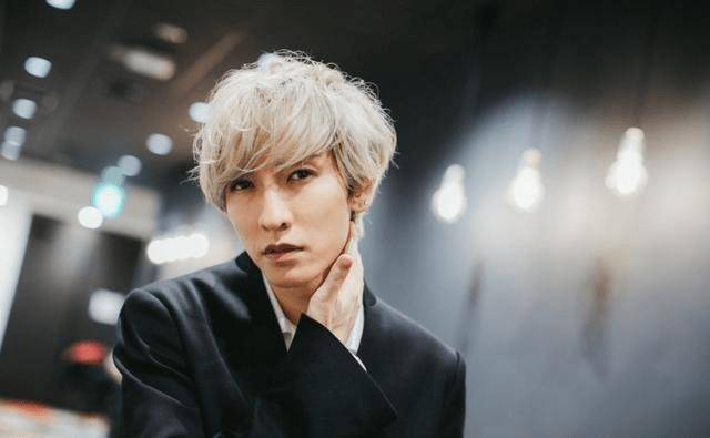 橘庆太当年稚美颜值爆红亚洲,36岁帅气脸蛋更迷人_团体_长发_个人