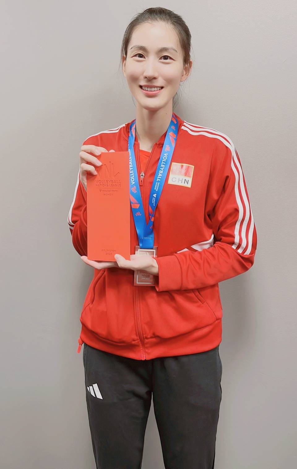 姚迪现身香港参加排球活动,遗憾报国无"门"_基本_二传_中国女排