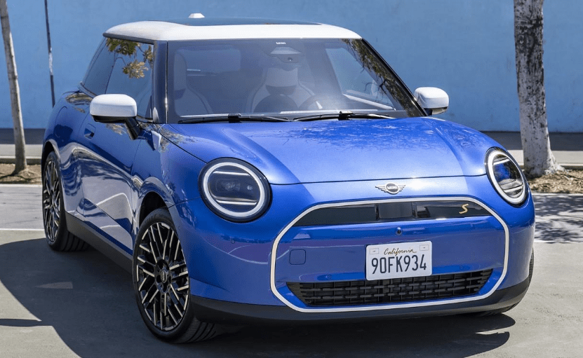 全新MINI COOPER电动车内官图曝光,配圆形中控屏_搜狐汽车_搜狐网