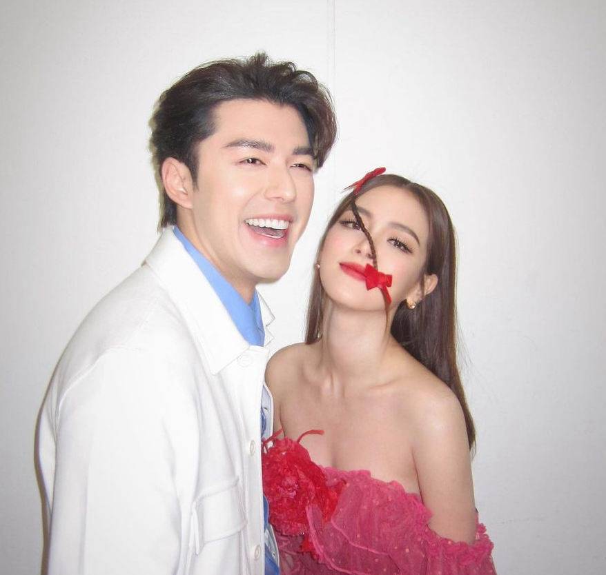 作为知心人的mike pattaradet今年生日依然有送上惊喜祝福,他分享二人