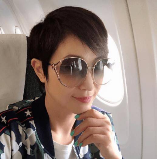 叫婆婆阿姨,王艳被自己的儿子指责,吴佩慈生了四个孩子仍未得到名分