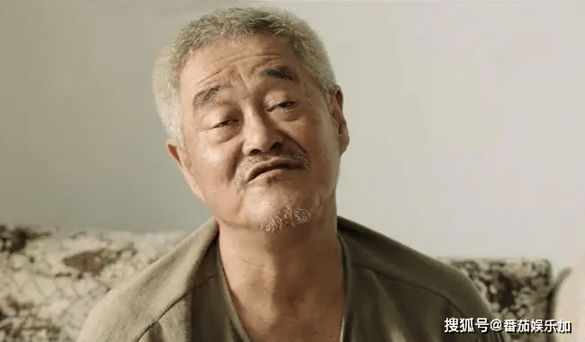 据悉,这个闹剧是节目组安排的,但对赵本山来说,绝对是突然一击,毫无